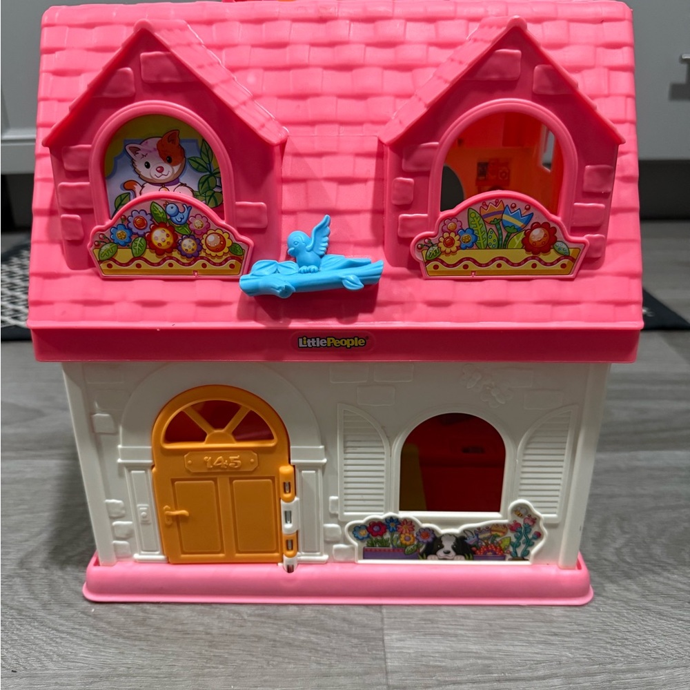 Fisher-Price Little People Surprise & Sounds Home House 2015 Works- clean!